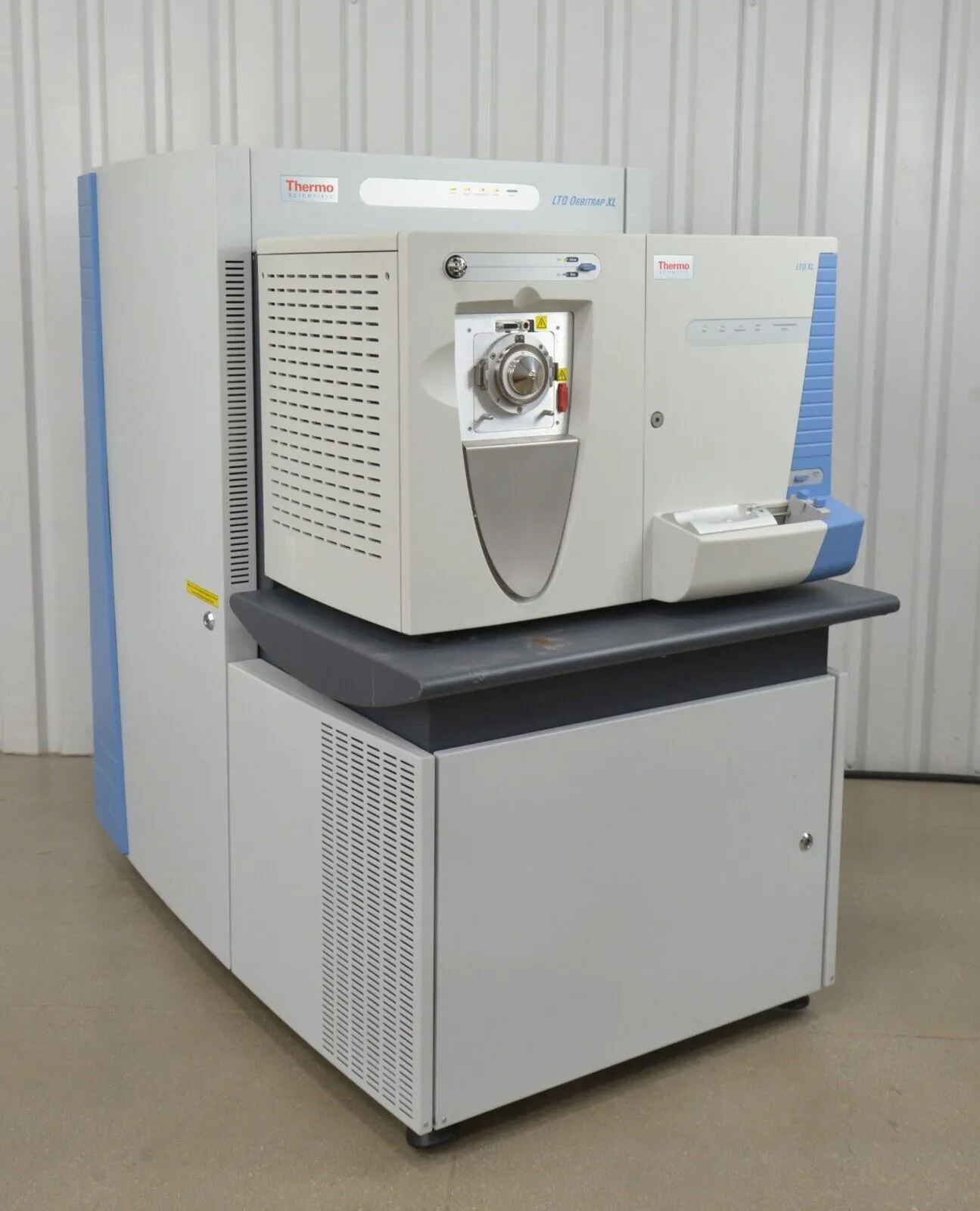 Mass spectrometer